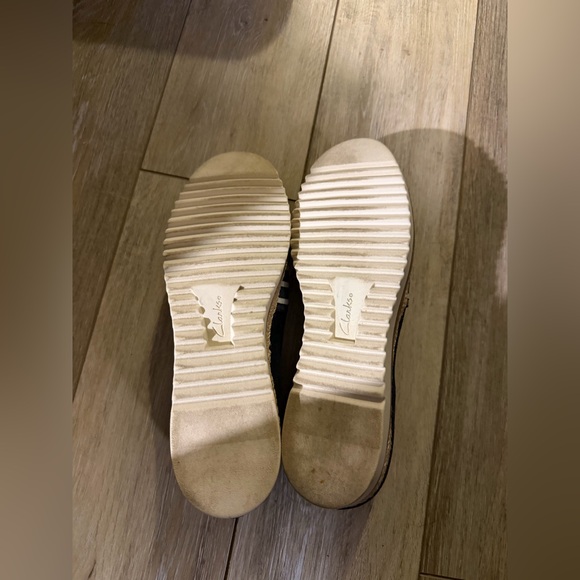 Clarks Navy and White Striped Shoes - Picture 4 of 4